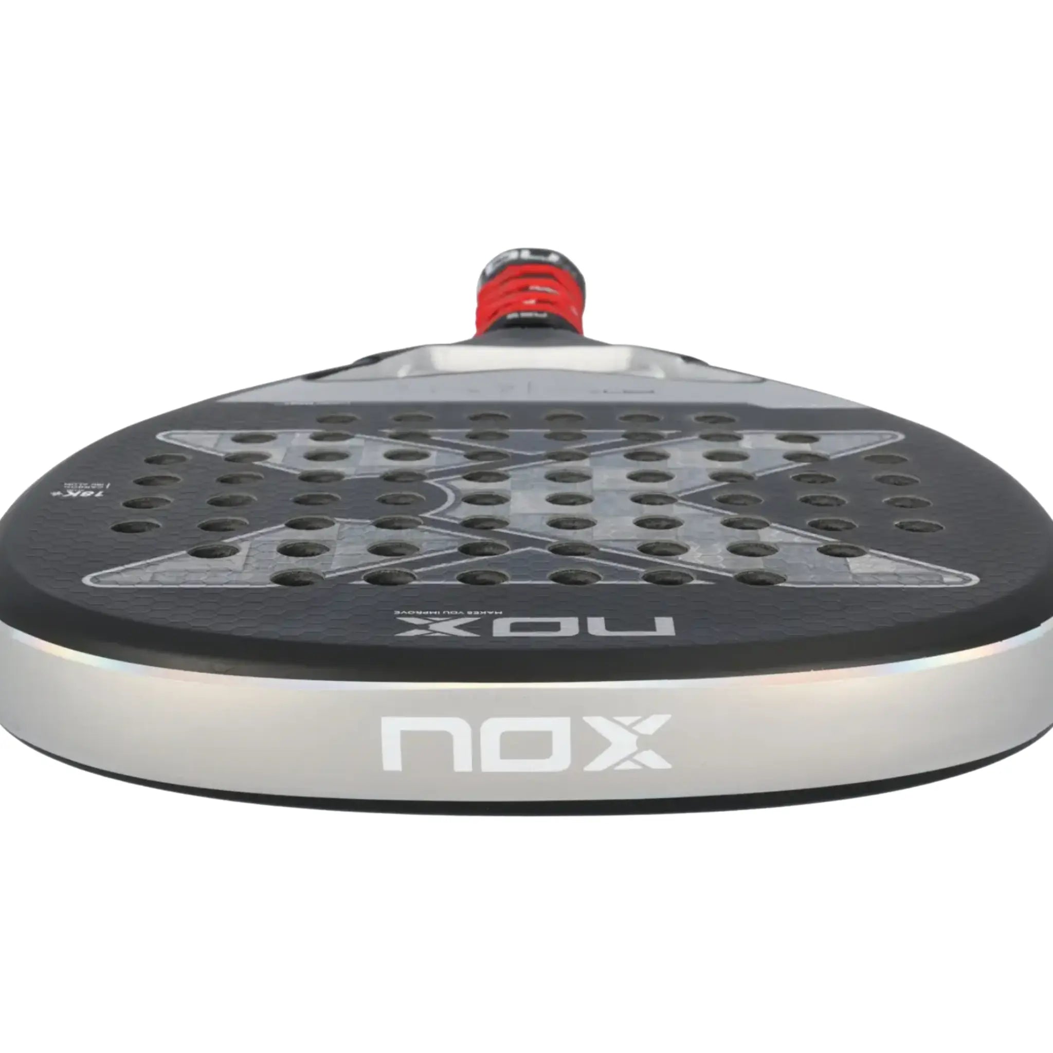 Padelschlaeger_Nox_liegend